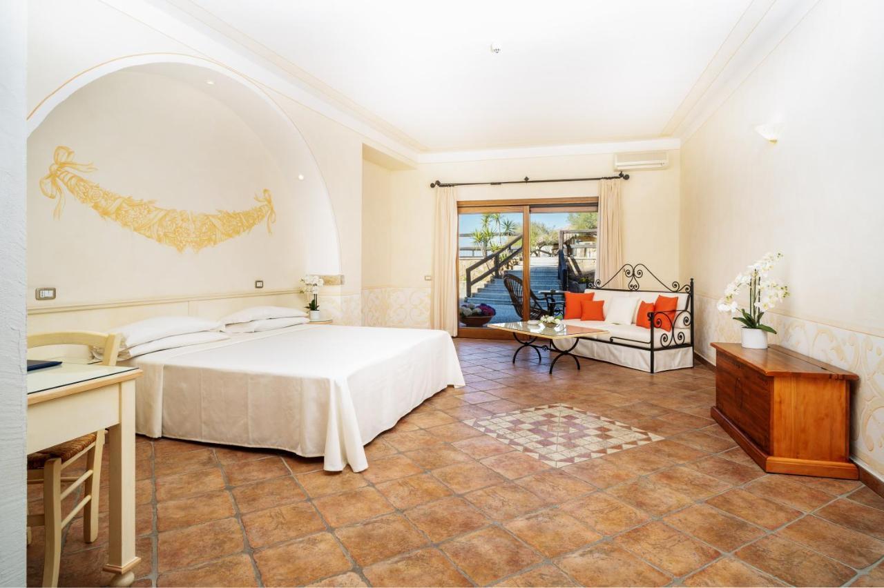 Lh Hotel Pozzo Sacro Olbia Buitenkant foto