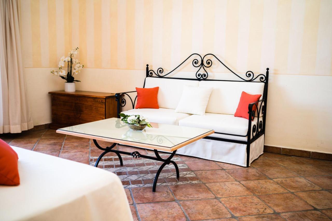 Lh Hotel Pozzo Sacro Olbia Buitenkant foto