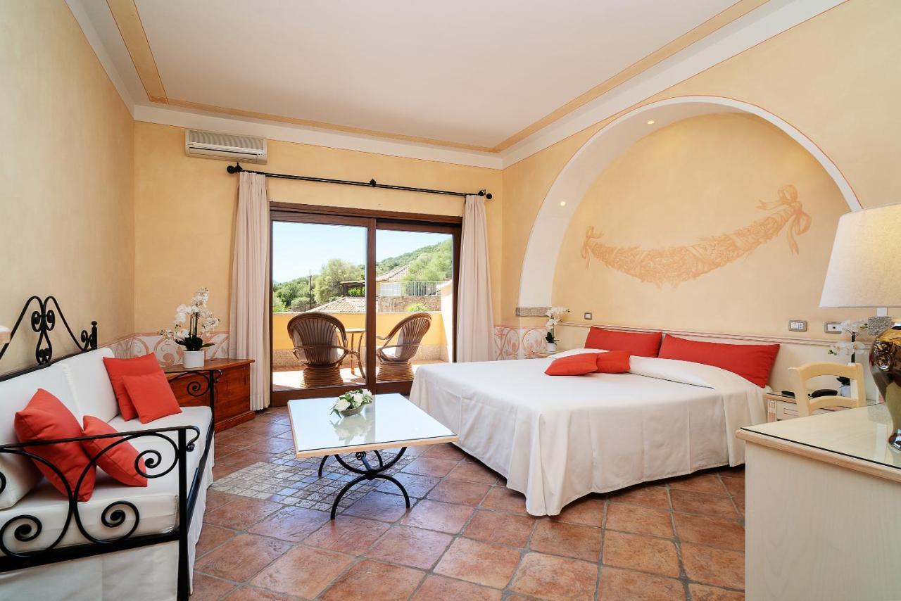 Lh Hotel Pozzo Sacro Olbia Buitenkant foto