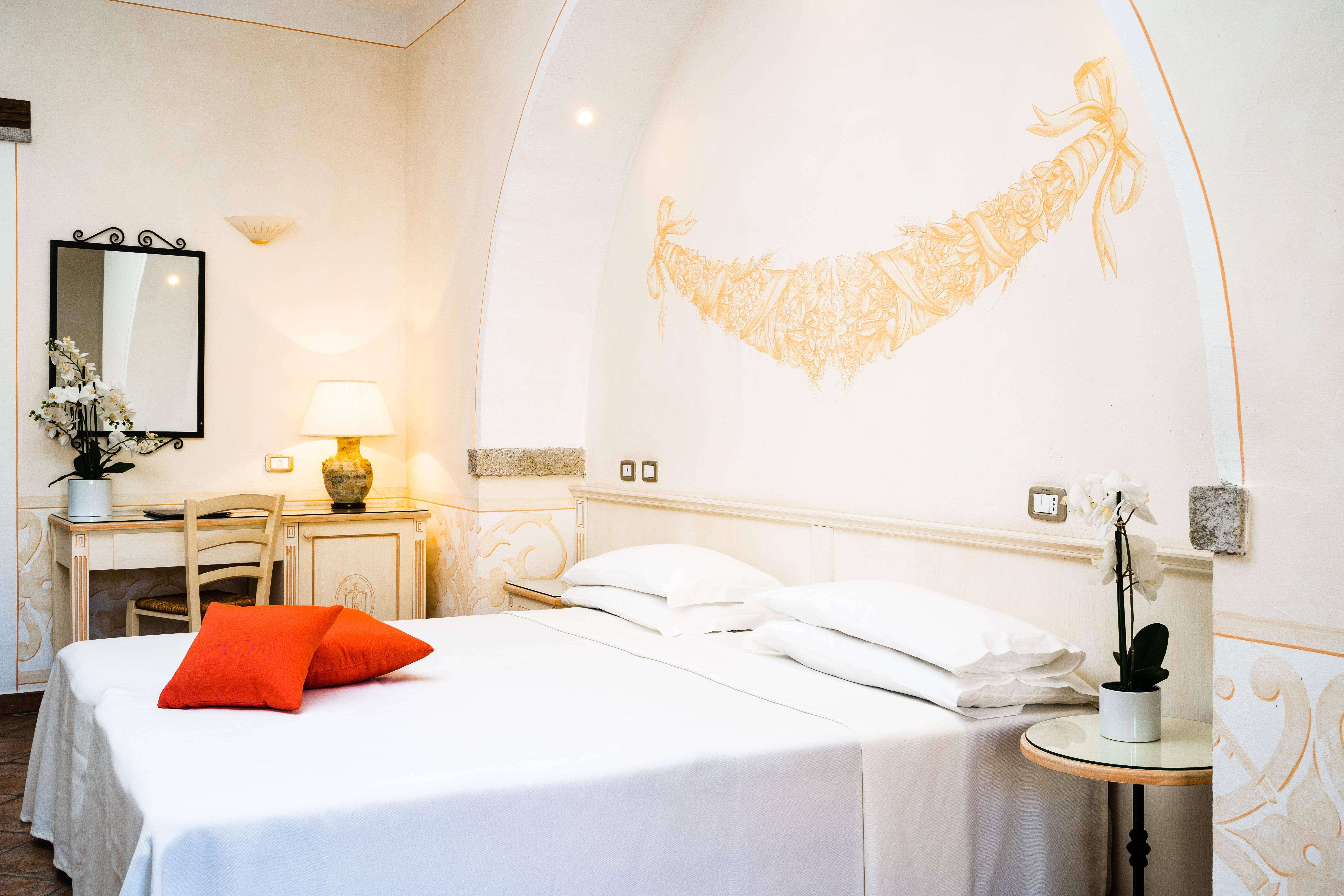 Lh Hotel Pozzo Sacro Olbia Buitenkant foto