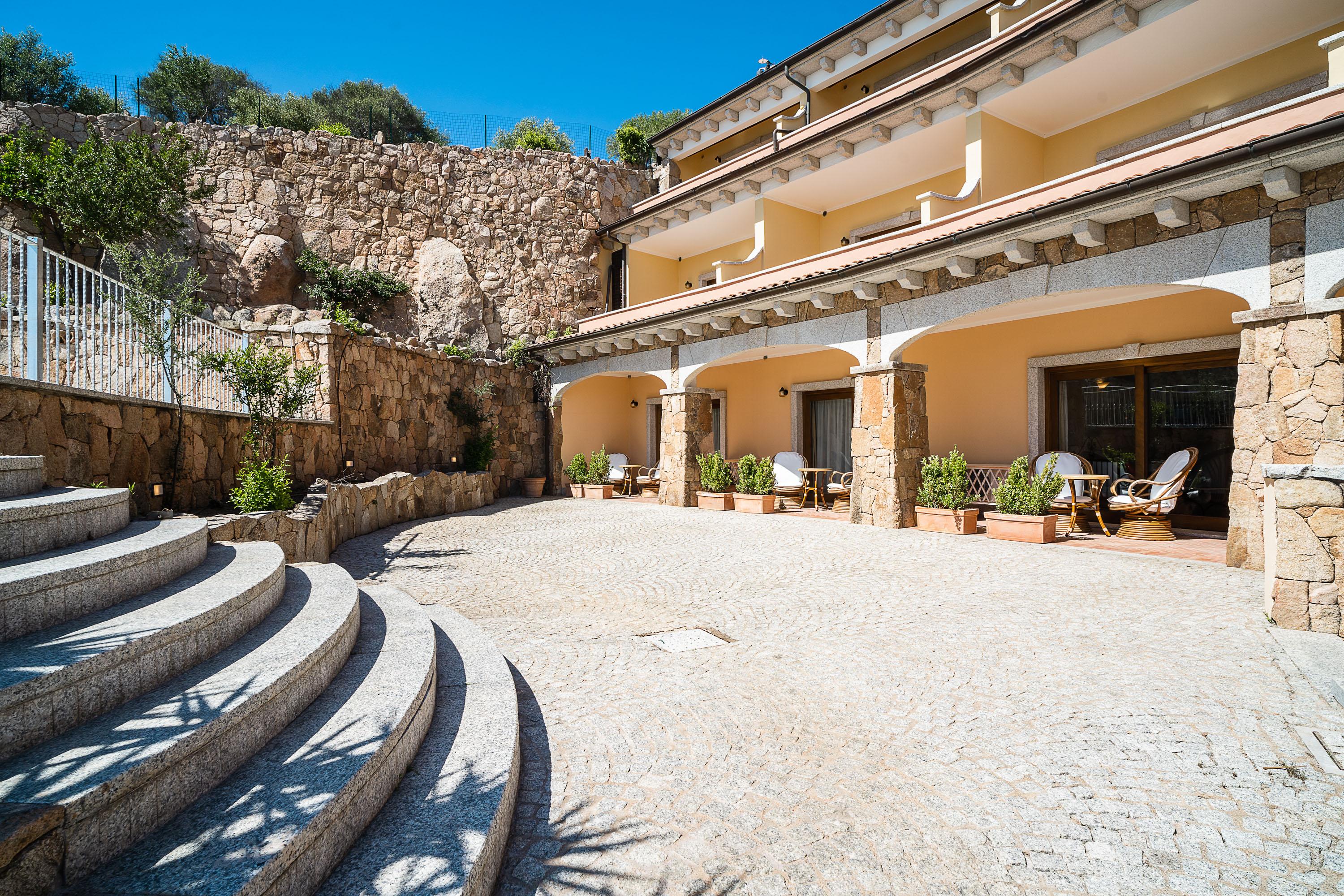 Lh Hotel Pozzo Sacro Olbia Buitenkant foto